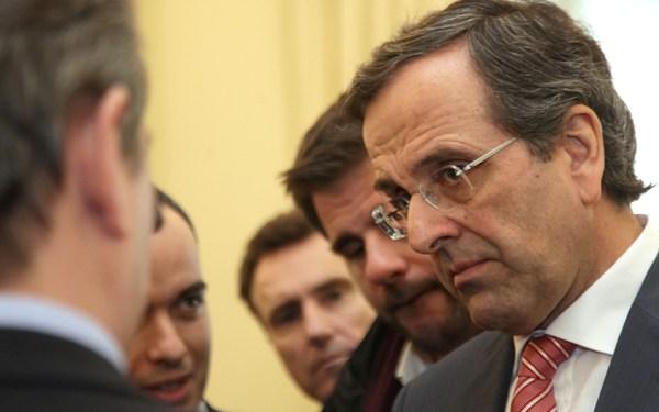 Τους άνοιξε την πόρτα της Συγγρού