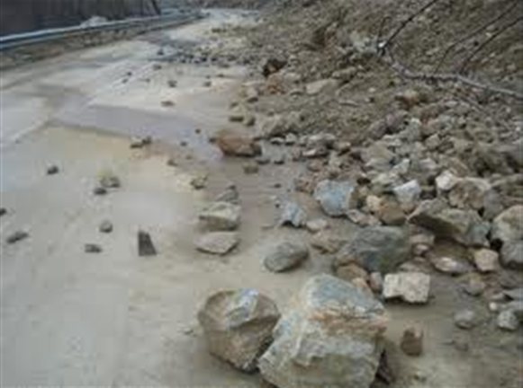 Άνοιξε η εθνική στο Διακοφτό