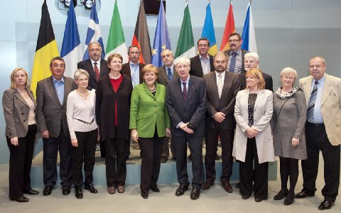 Η Μέρκελ στον Ισπανό Παναγόπουλο