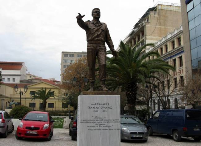 Ο αδριάντας του Παναγούλη