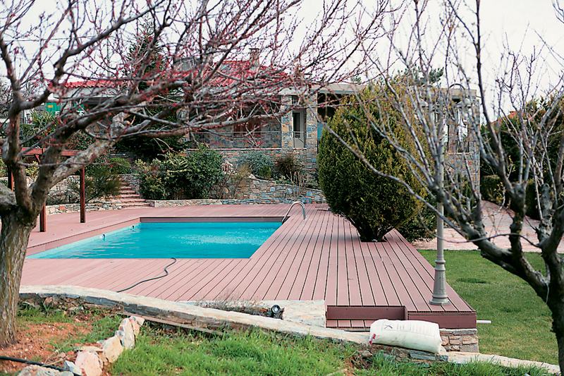 Νέες φωτογραφίες από τις βίλες