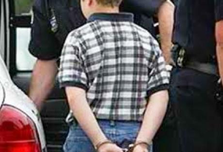 Μικροί μόνο στο μάτι