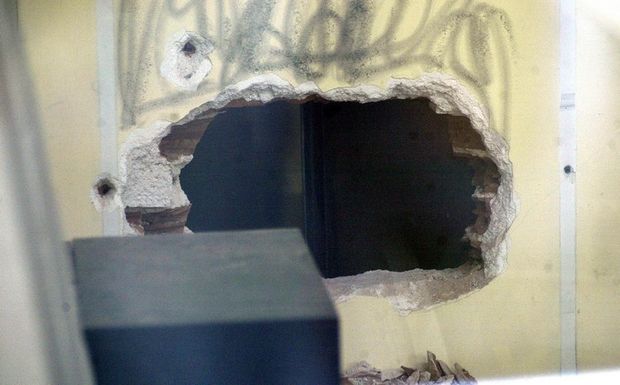 Ριφιφί για τσιγάρα!