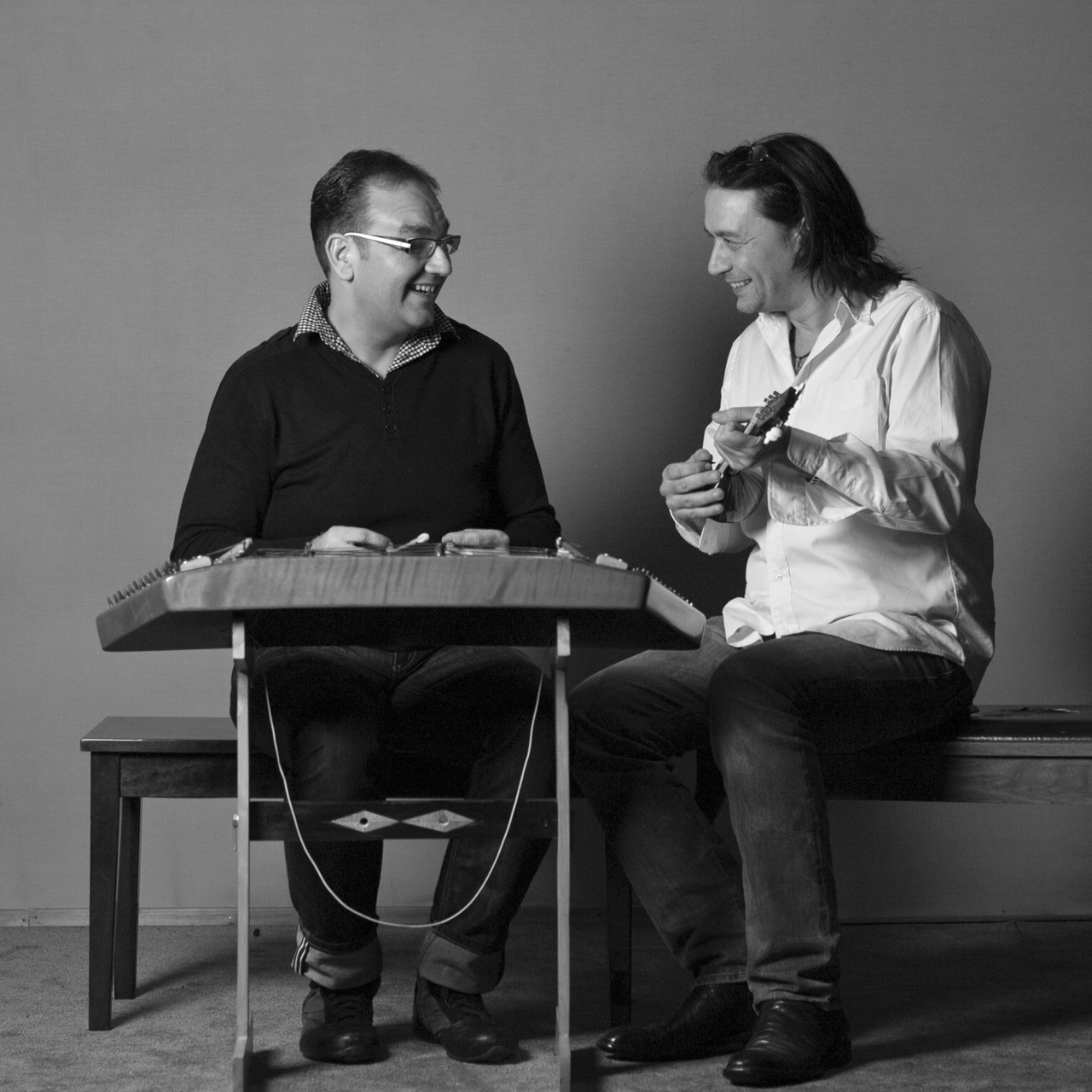 O Kότσιρας τραγουδά για τη Σμύρνη!