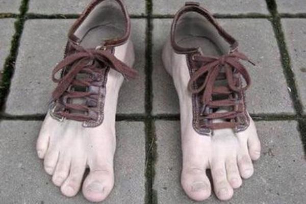 Ποιος θα τα …φορέσει;