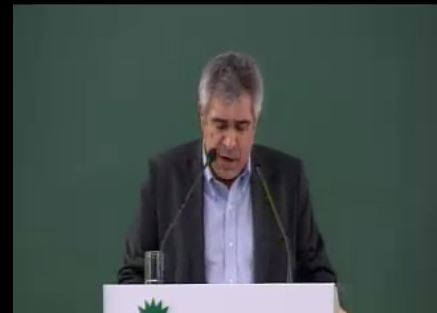 Καρφιά στους διαφωνούντες