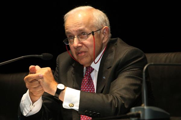 Βασίλειος Μαρκεζίνης