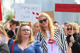 Γυναίκες ξεσηκωθείτε!