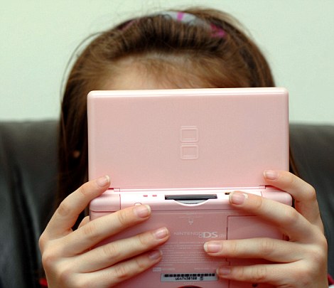 10χρονη παγίδεψε παιδεραστή!!!