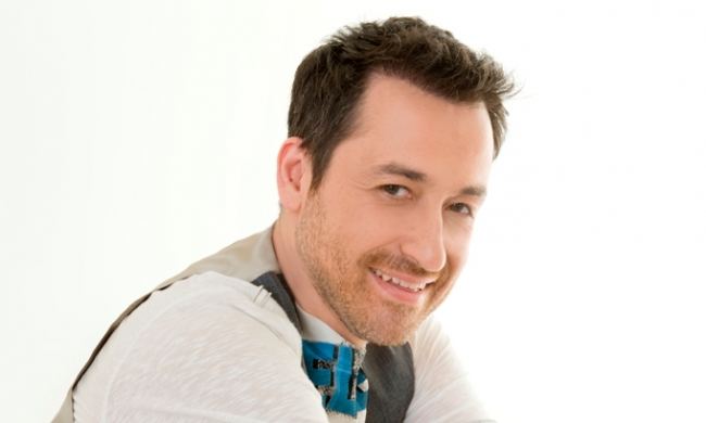 Τί κάνει ο Θέμης στο… διάλειμμα;