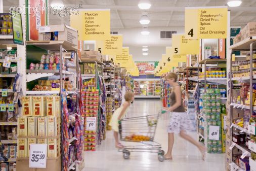 Μείωση και στο εμπόριο