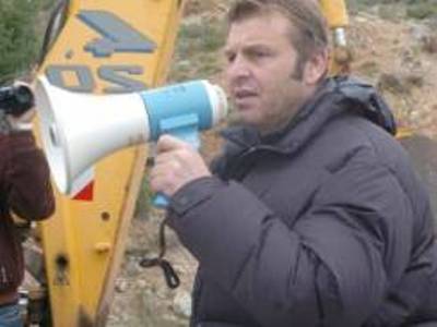 Γκλέτσος:” Παραμένω δήμαρχος”