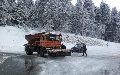 Τώρα- Χιονίζει στο Καρπενήσι