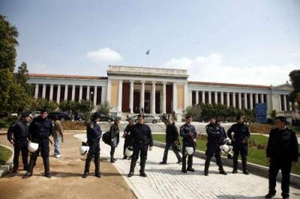 Θα περιφράξουν το μουσείο;