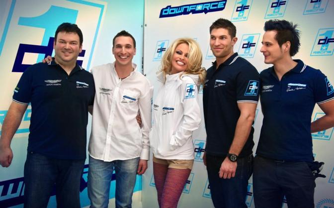 Αφεντικό με τα…όλα του