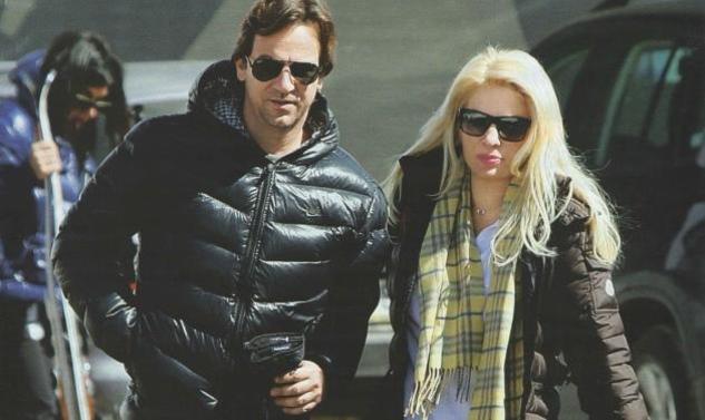 Ωραία περνάει η Ελένη!