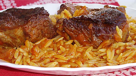 Καθιερώνεται «φθηνό φαγητό»