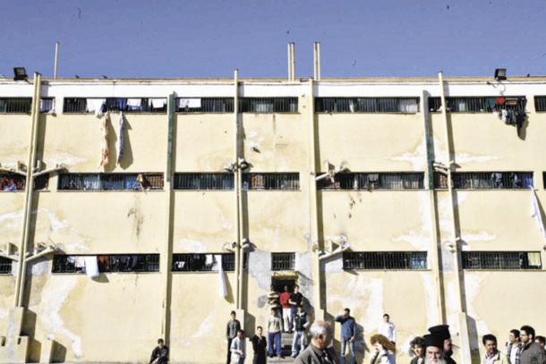 Μην τους είδατε…