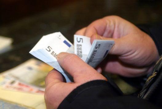 Πουλούσαν “μαϊμού” περιοδικά