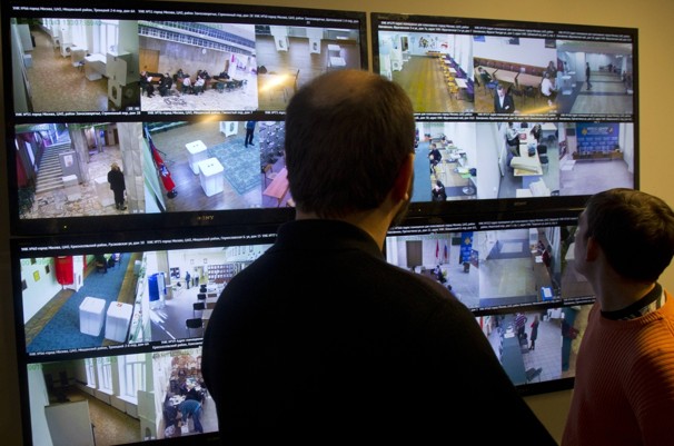 300 εκατ $ για τις δίκαιες εκλογές