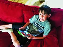 8χρονος έπιασε διαρρήκτη!