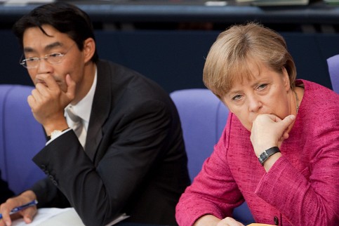 Τι ψάχνει η Μέρκελ;