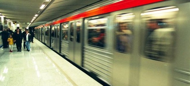 Χωρίς Μετρό-Τραμ-Ηλεκτρικό