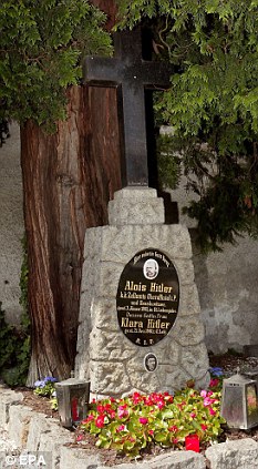 Οι “προσκηνυτές” του Χίτλερ