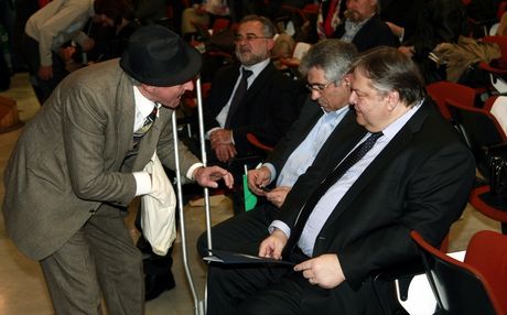 “Γιατί γιαούρτωσα τον Βενιζέλο”