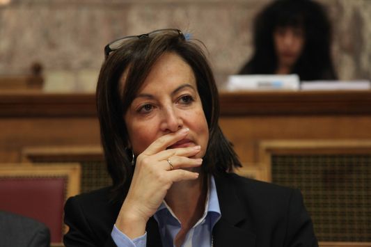 Ψάχνει ονόματα η ‘Αννα