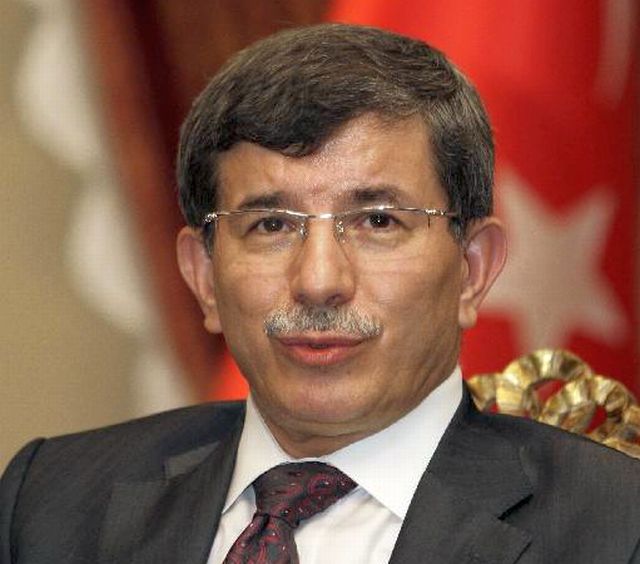 Το Πίρι Ρέις “βολτάρει” δεν ερευνά