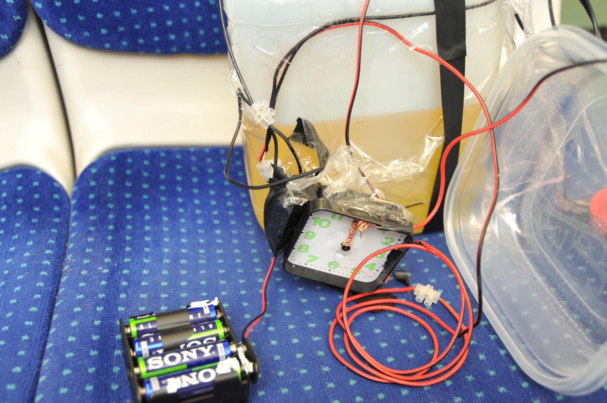 Οι φωτογραφίες της “βόμβας”