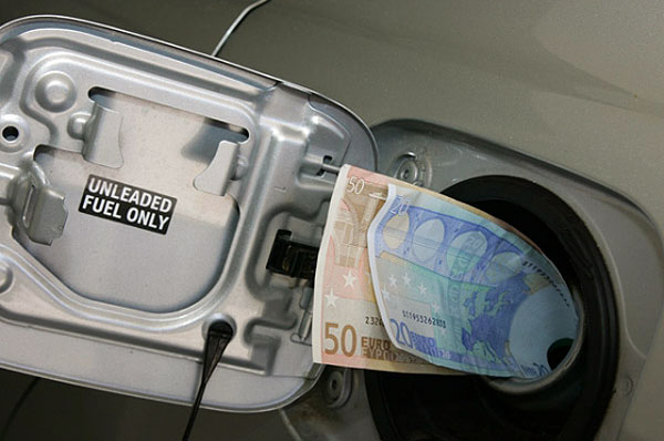 2 ευρώ η βενζίνη στην Κρήτη