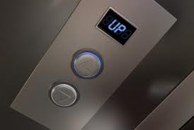 Ασανσέρ για υπέρβαρους σκύλους!