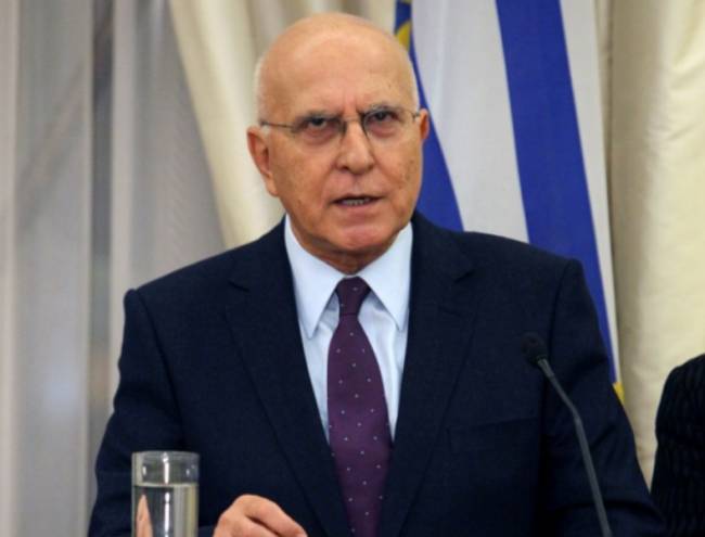 Είναι ο”γαλάζιος” Παπαδήμος;