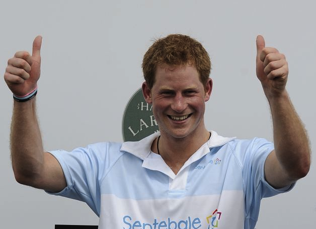 Τα φιλιά του πρίγκιπα Χάρι!