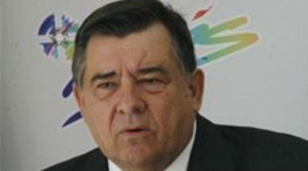 Ποιός θα αντικαταστήσει τον Άδωνι;