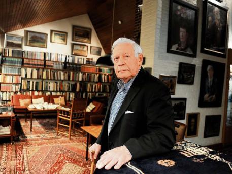 “Προσποιούμαστε την Υπερδύναμη”