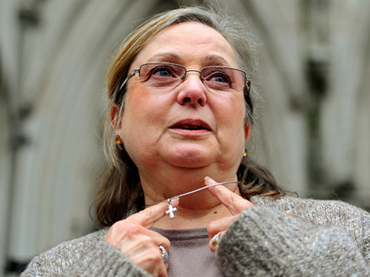 “Κρύψτε τον σταυρό σας!”