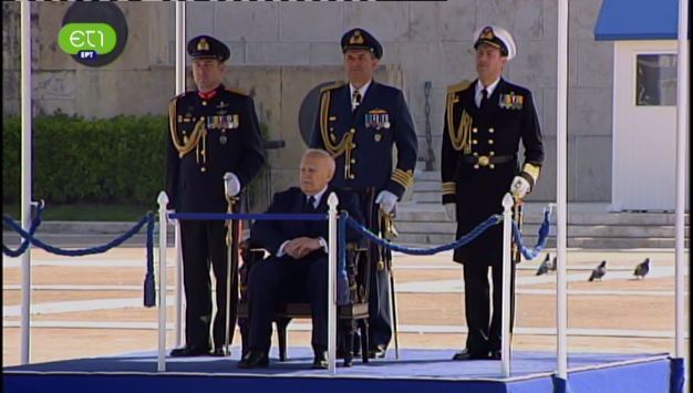 Ο Πρόεδρος και οι υπασπιστές