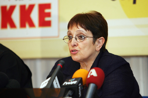 «Να αποφασίσει ο ίδιος ο λαός»