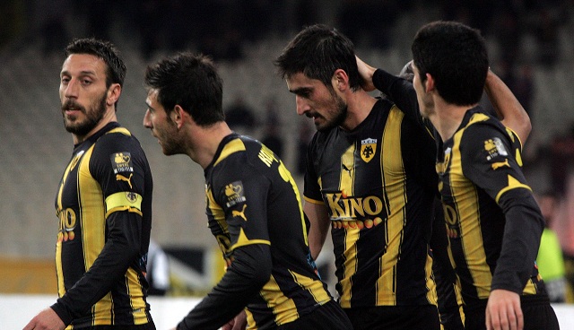 Παραμένει ΑΕΚ