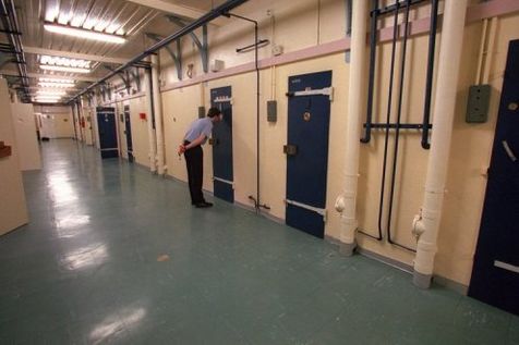 Πεθαίνουν στη φυλακή