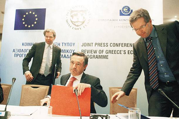 Κάλεσαν την τρόικα στις Βρυξέλλες