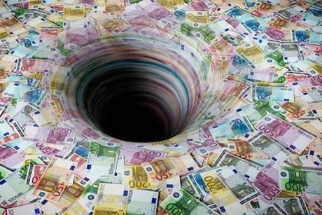 Περιορίζεται το έλλειμμα