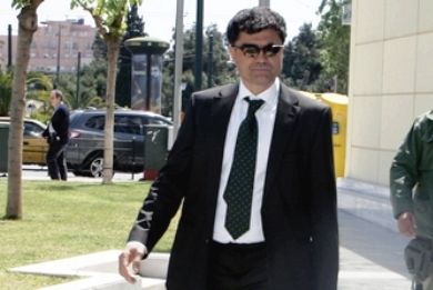 Ο Τζίγγερ απαντά στον Βγενόπουλο