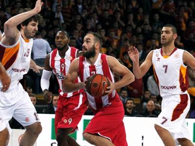 ΟΣΦΠ – ΓΑΛΑΤΑ ΣΑΡΑΪ 43-35 (20’)