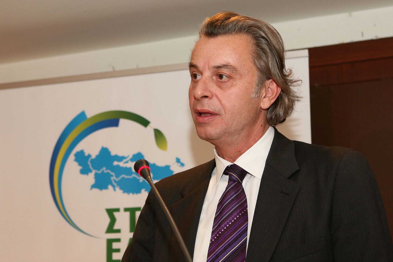 “Να ξεκινήσουν απ’ την Αττική”