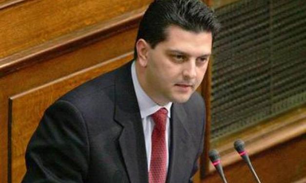 Διαψεύδει ότι τον αποδοκίμασαν