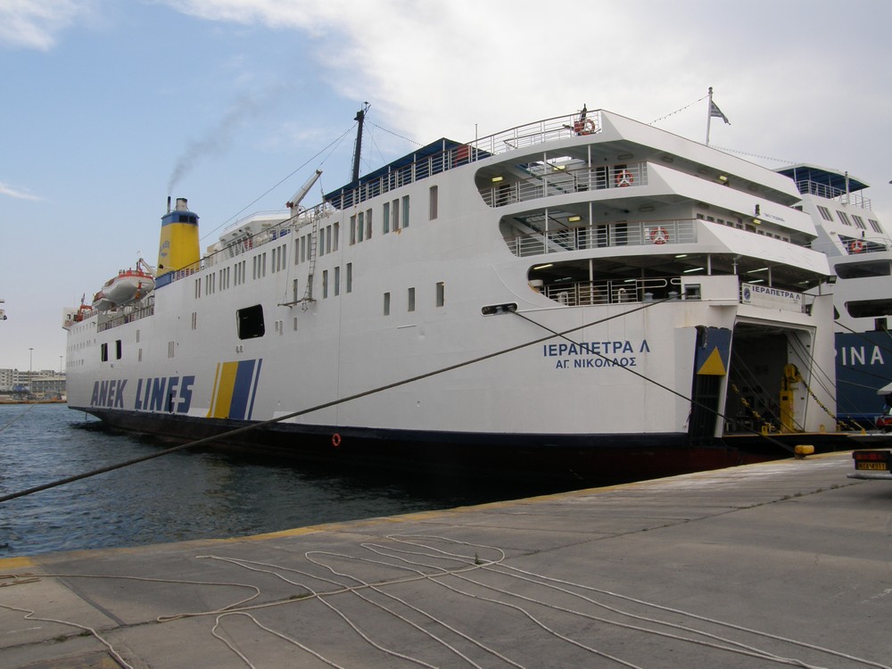 Πρόσκρουση πλοίου στη Σάμο